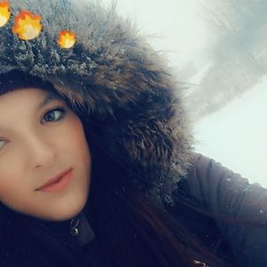 Meet your Posher, Joanie